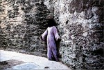 Shirin Neshat [Castello di Rivoli, Museo d'Arte Contemporanea, Rivoli - Torino, 30 gennaio - 5 maggio 2002]